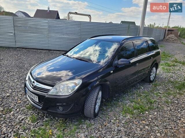 Черный Опель Астра, объемом двигателя 1.6 л и пробегом 199 тыс. км за 5700 $, фото 2 на Automoto.ua