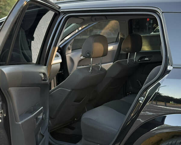 Черный Опель Астра, объемом двигателя 1.6 л и пробегом 194 тыс. км за 6499 $, фото 16 на Automoto.ua