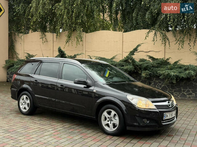 Опель Астра 2008 в Ровно на Automoto.ua Черный Опель Астра, объемом двигателя 1.7 л и пробегом 330 тыс. км за 4300 $, фото 10 на Automoto.ua