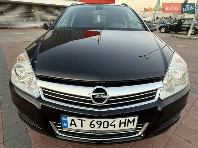 Черный Опель Астра, объемом двигателя 1.69 л и пробегом 260 тыс. км за 5550 $, фото 16 на Automoto.ua