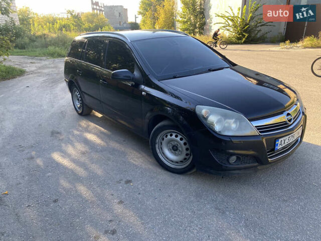 Черный Опель Астра, объемом двигателя 1.69 л и пробегом 304 тыс. км за 3500 $, фото 2 на Automoto.ua