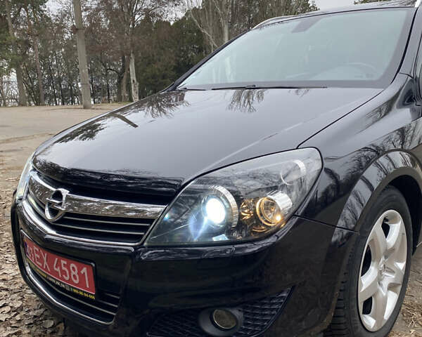 Черный Опель Астра, объемом двигателя 1.6 л и пробегом 194 тыс. км за 5800 $, фото 84 на Automoto.ua