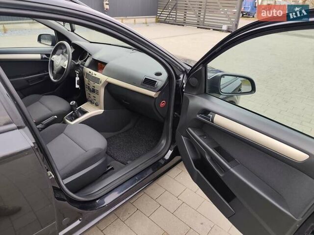 Чорний Опель Астра, об'ємом двигуна 1.6 л та пробігом 217 тис. км за 5400 $, фото 20 на Automoto.ua