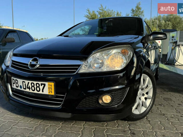 Черный Опель Астра, объемом двигателя 1.6 л и пробегом 197 тыс. км за 5700 $, фото 1 на Automoto.ua