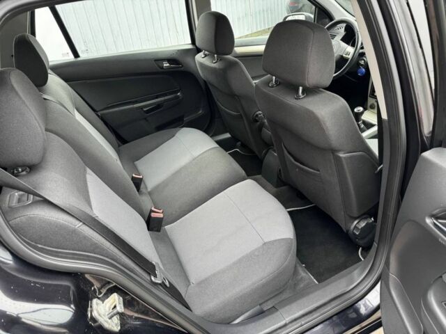 Чорний Опель Астра, об'ємом двигуна 1.6 л та пробігом 189 тис. км за 5900 $, фото 13 на Automoto.ua