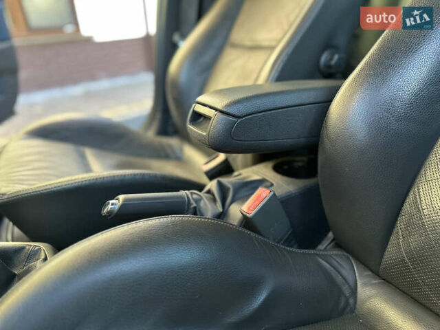 Черный Опель Астра, объемом двигателя 1.6 л и пробегом 180 тыс. км за 5499 $, фото 128 на Automoto.ua