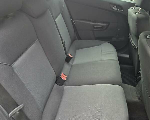 Опель Астра 2008 в Черкассах на Automoto.ua Черный Опель Астра, объемом двигателя 1.6 л и пробегом 175 тыс. км за 5500 $, фото 10 на Automoto.ua