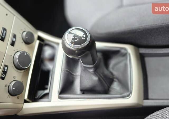 Черный Опель Астра, объемом двигателя 1.6 л и пробегом 209 тыс. км за 5850 $, фото 65 на Automoto.ua