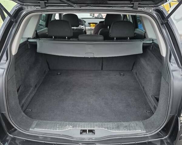 Опель Астра 2008 в Черкассах на Automoto.ua Черный Опель Астра, объемом двигателя 1.6 л и пробегом 175 тыс. км за 5500 $, фото 16 на Automoto.ua