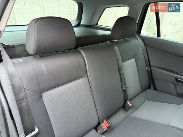 Черный Опель Астра, объемом двигателя 1.6 л и пробегом 208 тыс. км за 5600 $, фото 34 на Automoto.ua