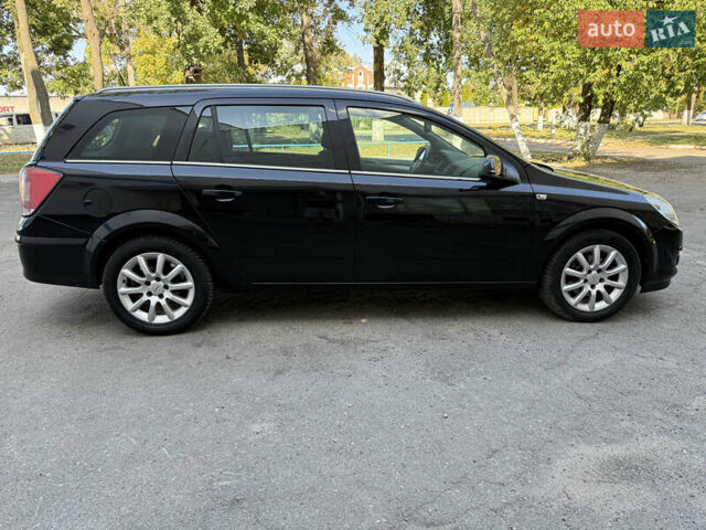 Черный Опель Астра, объемом двигателя 1.6 л и пробегом 219 тыс. км за 6000 $, фото 3 на Automoto.ua