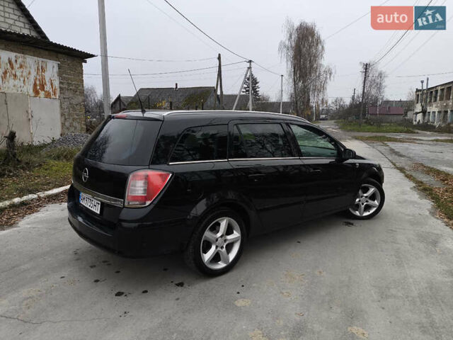 Черный Опель Астра, объемом двигателя 1.6 л и пробегом 189 тыс. км за 4999 $, фото 9 на Automoto.ua