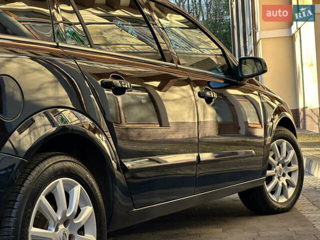 Черный Опель Астра, объемом двигателя 1.6 л и пробегом 180 тыс. км за 5499 $, фото 94 на Automoto.ua