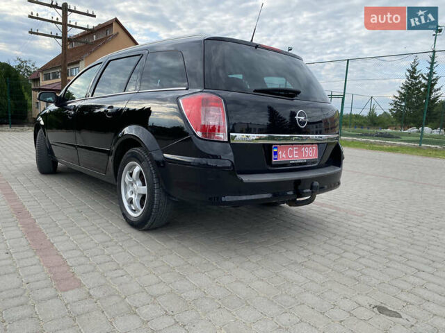 Черный Опель Астра, объемом двигателя 1.6 л и пробегом 224 тыс. км за 5200 $, фото 1 на Automoto.ua