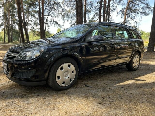 Чорний Опель Астра, об'ємом двигуна 1.7 л та пробігом 230 тис. км за 5300 $, фото 1 на Automoto.ua