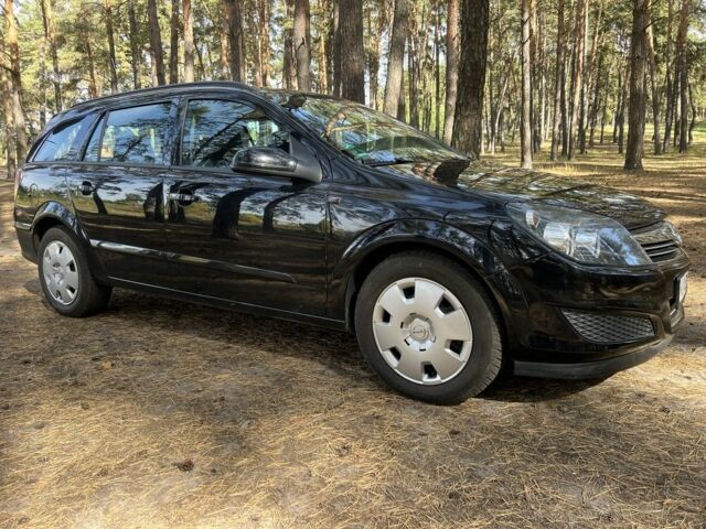 Чорний Опель Астра, об'ємом двигуна 1.7 л та пробігом 230 тис. км за 5300 $, фото 2 на Automoto.ua