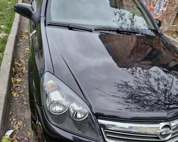 Чорний Опель Астра, об'ємом двигуна 1.6 л та пробігом 280 тис. км за 6100 $, фото 5 на Automoto.ua