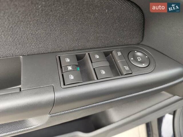 Чорний Опель Астра, об'ємом двигуна 1.6 л та пробігом 217 тис. км за 5400 $, фото 14 на Automoto.ua