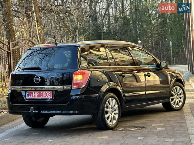 Черный Опель Астра, объемом двигателя 1.6 л и пробегом 180 тыс. км за 5499 $, фото 88 на Automoto.ua