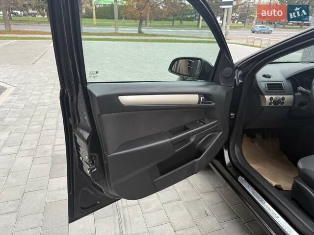 Чорний Опель Астра, об'ємом двигуна 1.6 л та пробігом 241 тис. км за 5499 $, фото 26 на Automoto.ua