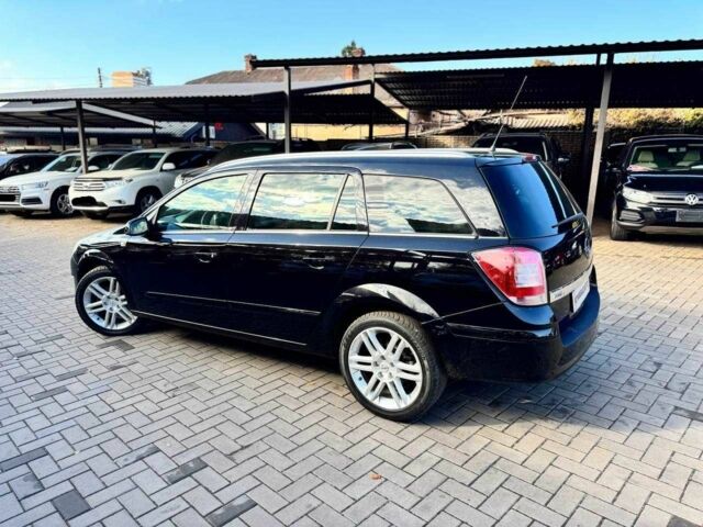 Черный Опель Астра, объемом двигателя 1.6 л и пробегом 237 тыс. км за 6100 $, фото 5 на Automoto.ua