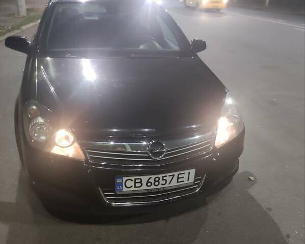 Черный Опель Астра, объемом двигателя 1.9 л и пробегом 260 тыс. км за 5800 $, фото 2 на Automoto.ua