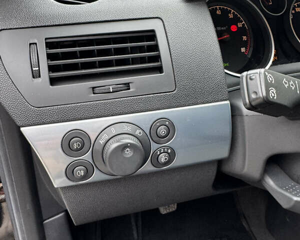 Чорний Опель Астра, об'ємом двигуна 1.6 л та пробігом 239 тис. км за 5999 $, фото 23 на Automoto.ua