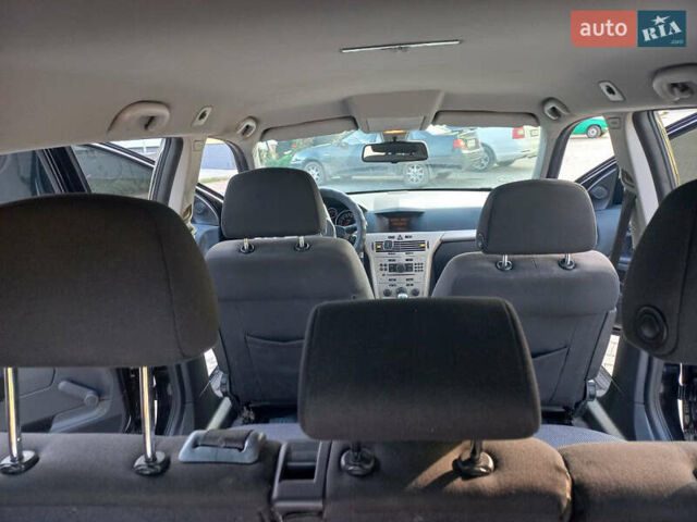 Черный Опель Астра, объемом двигателя 1.6 л и пробегом 260 тыс. км за 6000 $, фото 14 на Automoto.ua