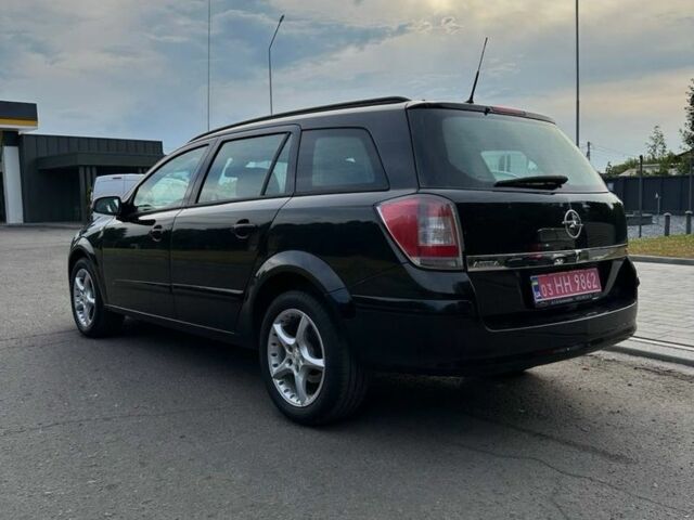 Черный Опель Астра, объемом двигателя 1.6 л и пробегом 152 тыс. км за 4800 $, фото 11 на Automoto.ua