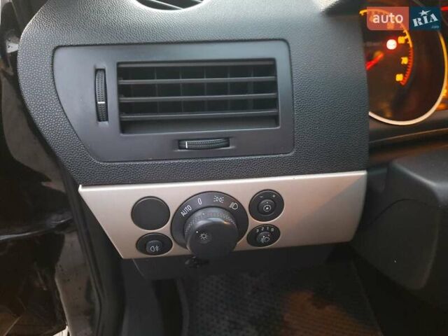 Черный Опель Астра, объемом двигателя 1.6 л и пробегом 327 тыс. км за 4400 $, фото 14 на Automoto.ua