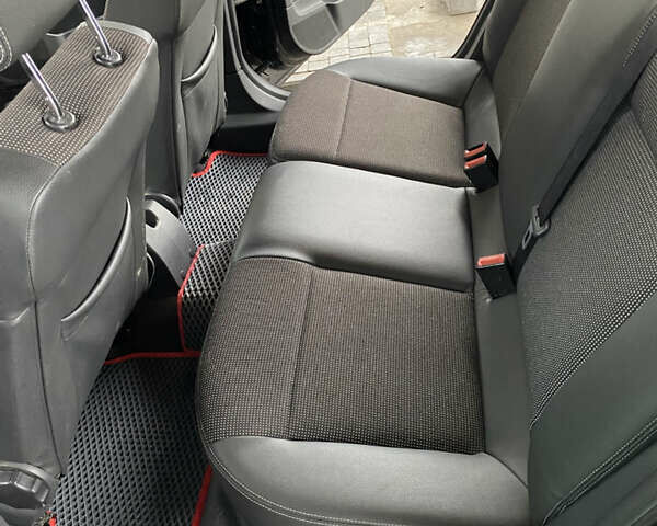 Чорний Опель Астра, об'ємом двигуна 1.6 л та пробігом 230 тис. км за 5000 $, фото 14 на Automoto.ua