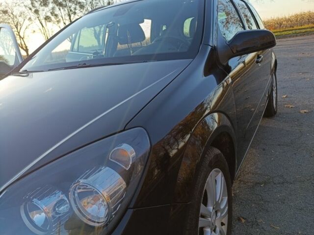 Чорний Опель Астра, об'ємом двигуна 1.6 л та пробігом 228 тис. км за 4900 $, фото 3 на Automoto.ua