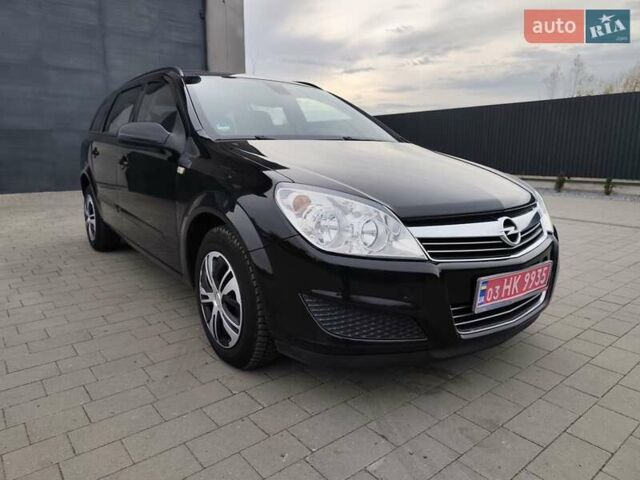 Чорний Опель Астра, об'ємом двигуна 1.6 л та пробігом 217 тис. км за 5400 $, фото 1 на Automoto.ua