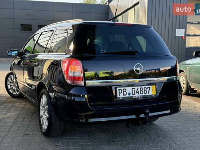 Черный Опель Астра, объемом двигателя 1.6 л и пробегом 197 тыс. км за 5700 $, фото 2 на Automoto.ua