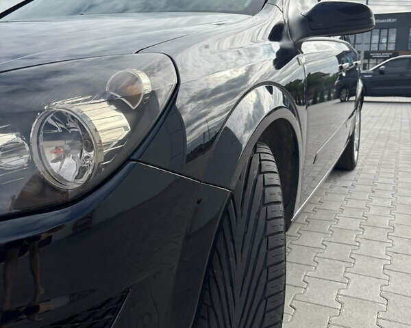 Черный Опель Астра, объемом двигателя 1.91 л и пробегом 260 тыс. км за 5800 $, фото 3 на Automoto.ua
