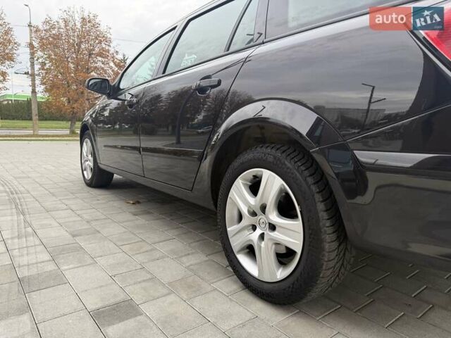 Чорний Опель Астра, об'ємом двигуна 1.6 л та пробігом 241 тис. км за 5499 $, фото 15 на Automoto.ua