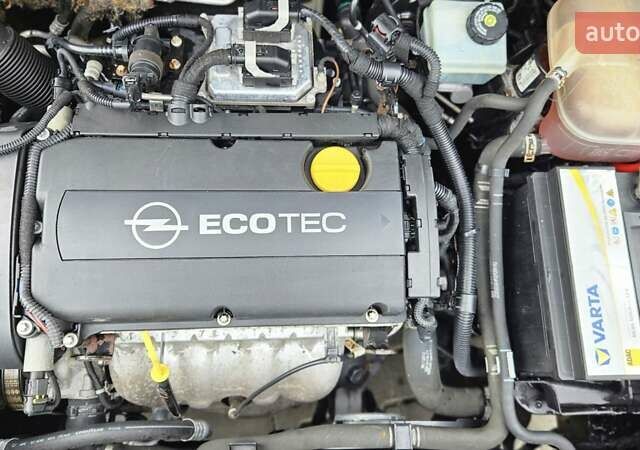 Черный Опель Астра, объемом двигателя 1.6 л и пробегом 209 тыс. км за 5850 $, фото 45 на Automoto.ua