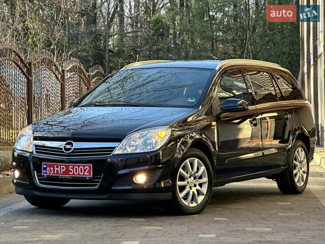 Черный Опель Астра, объемом двигателя 1.6 л и пробегом 180 тыс. км за 5499 $, фото 12 на Automoto.ua