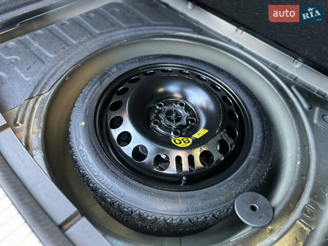 Черный Опель Астра, объемом двигателя 1.6 л и пробегом 180 тыс. км за 5499 $, фото 184 на Automoto.ua