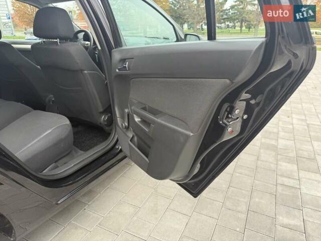 Чорний Опель Астра, об'ємом двигуна 1.6 л та пробігом 241 тис. км за 5499 $, фото 31 на Automoto.ua