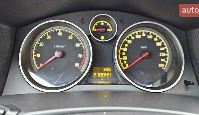 Черный Опель Астра, объемом двигателя 1.6 л и пробегом 210 тыс. км за 5850 $, фото 52 на Automoto.ua