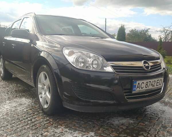 Черный Опель Астра, объемом двигателя 1.6 л и пробегом 200 тыс. км за 6000 $, фото 12 на Automoto.ua