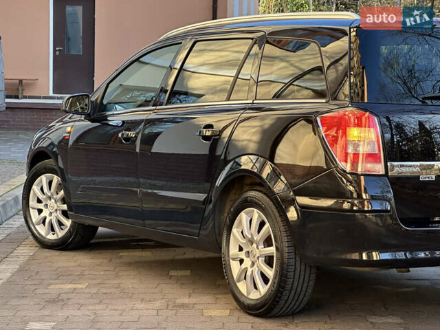 Черный Опель Астра, объемом двигателя 1.6 л и пробегом 180 тыс. км за 5499 $, фото 42 на Automoto.ua