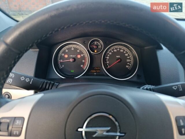 Чорний Опель Астра, об'ємом двигуна 1.6 л та пробігом 208 тис. км за 5000 $, фото 24 на Automoto.ua