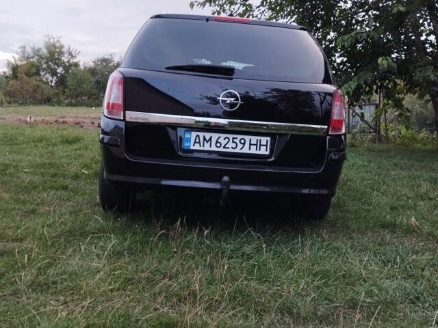 Черный Опель Астра, объемом двигателя 1.8 л и пробегом 260 тыс. км за 4814 $, фото 8 на Automoto.ua