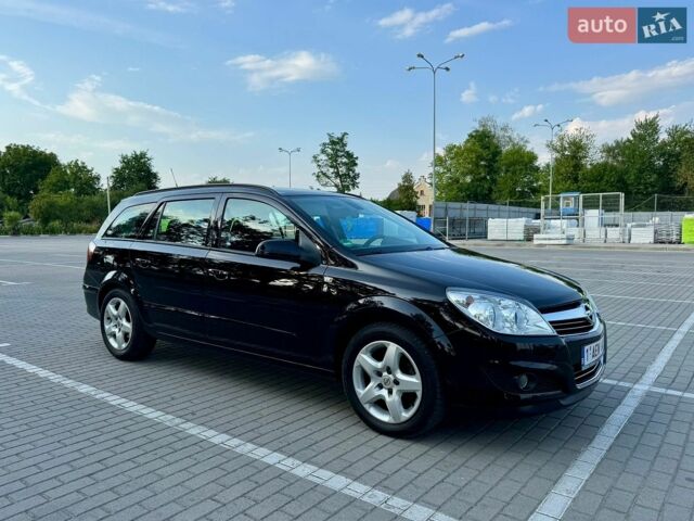 Черный Опель Астра, объемом двигателя 1.6 л и пробегом 168 тыс. км за 5750 $, фото 18 на Automoto.ua