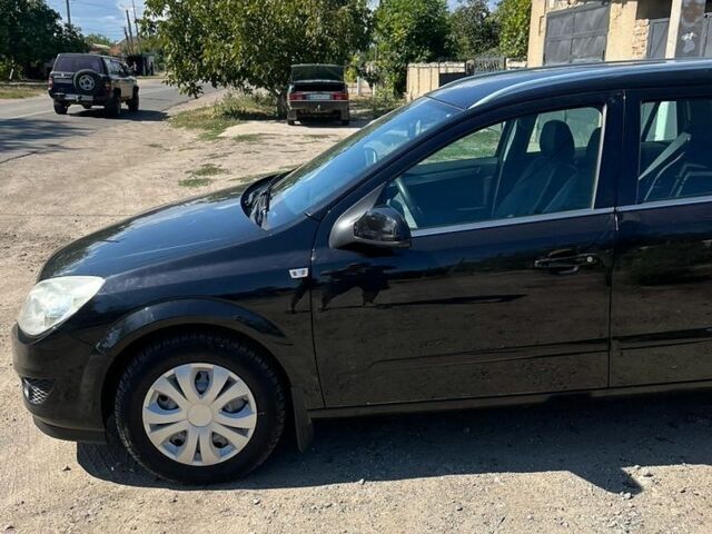 Чорний Опель Астра, об'ємом двигуна 1.6 л та пробігом 185 тис. км за 5600 $, фото 8 на Automoto.ua