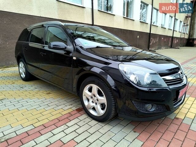 Черный Опель Астра, объемом двигателя 1.6 л и пробегом 190 тыс. км за 4999 $, фото 21 на Automoto.ua