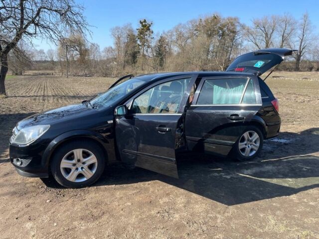 Черный Опель Астра, объемом двигателя 1.6 л и пробегом 295 тыс. км за 4850 $, фото 10 на Automoto.ua