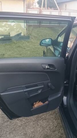 Чорний Опель Астра, об'ємом двигуна 1.91 л та пробігом 273 тис. км за 6300 $, фото 14 на Automoto.ua